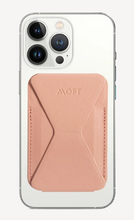 Laden Sie das Bild in den Galerie-Viewer, MOFT Snap-On Phone Stand &amp; Wallet
